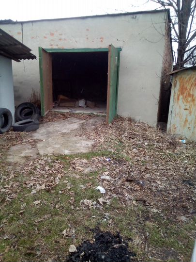 Гараж, > 30 м²