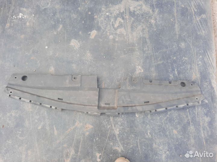 Накладка панели замка капота Hyundai Solaris 1