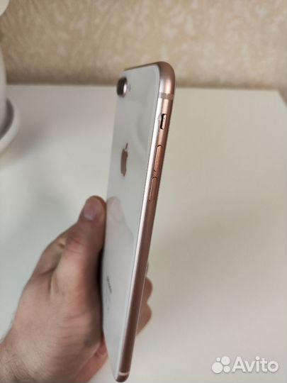 iPhone 8 Plus, 64 ГБ