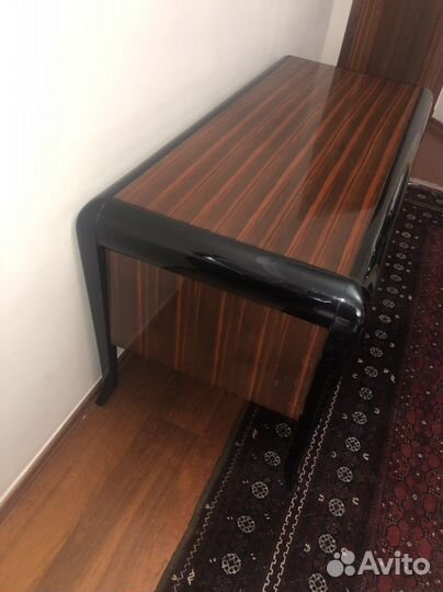 Письменный стол