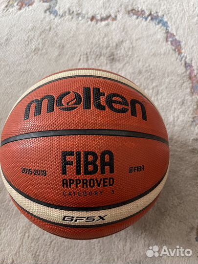 Баскетбольный мяч