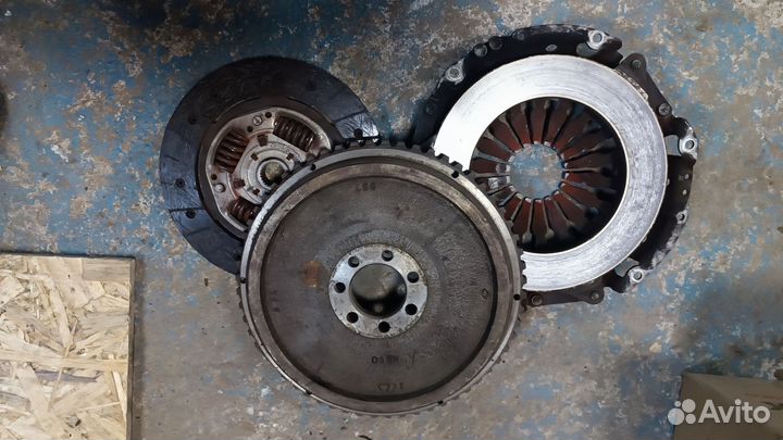 Маховик со сцеплением МКПП LADA Ларгус