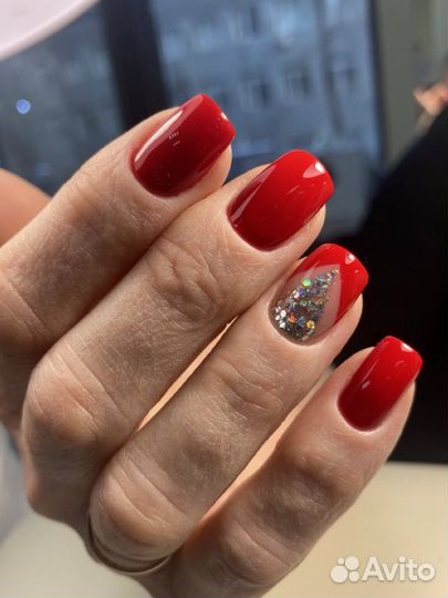 Маникюр,педикюр