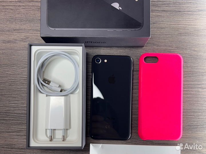iPhone 8, 64 ГБ
