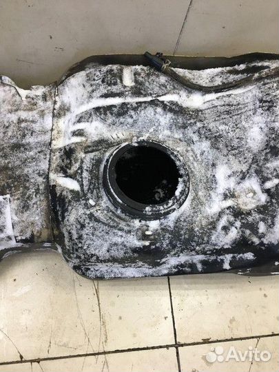 Бак топливный Toyota Hilux