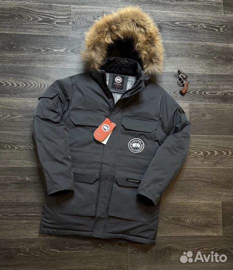 Куртка зимняя Canada Goose