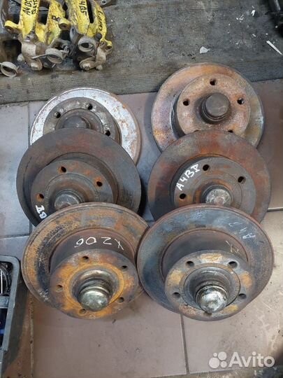 Задние тормозные диски Audi A4 B5 Ауди А4Б5