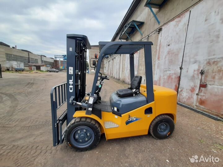Вилочный погрузчик CHL CPCD35, 2023