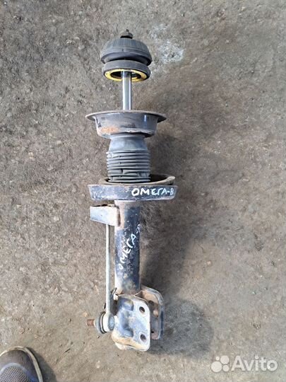 Передняя стойка для Опель Омега В
