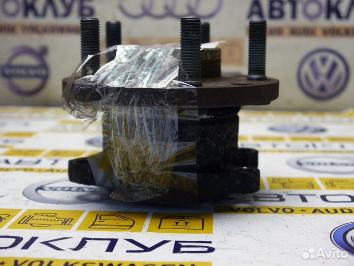 Ступица задняя (подшипник) Вольво S40-2 V50