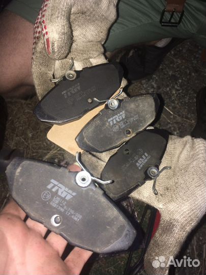 Тормозные колодки задние дисковые