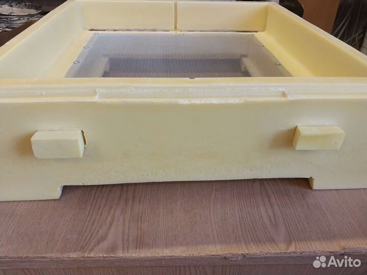 Улей для пчел из ппу на 12 рамок