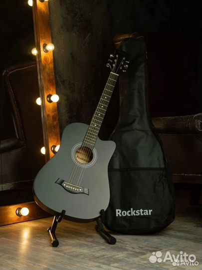 Гитара с чехлом