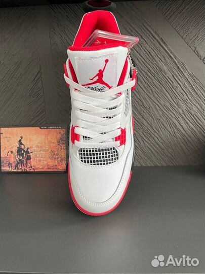 Кроссовки Jordan 4