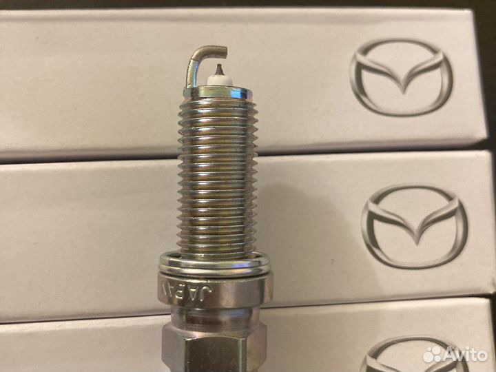 Свечи зажигания Mazda PE5R18110