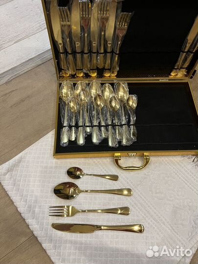 Набор столовых приборов золото