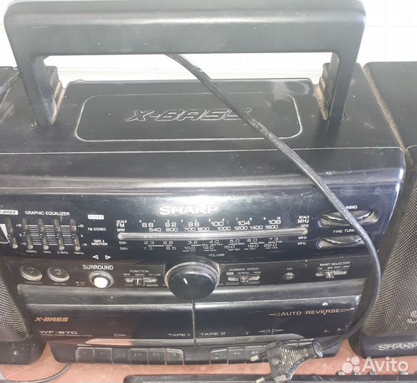 Кассетный магнитофон sharp