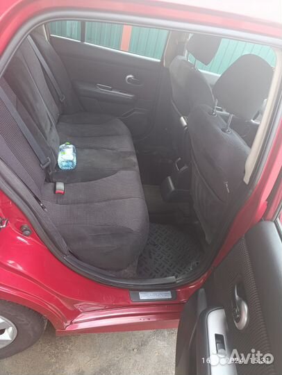 Nissan Tiida 1.6 AT, 2010, 185 600 км