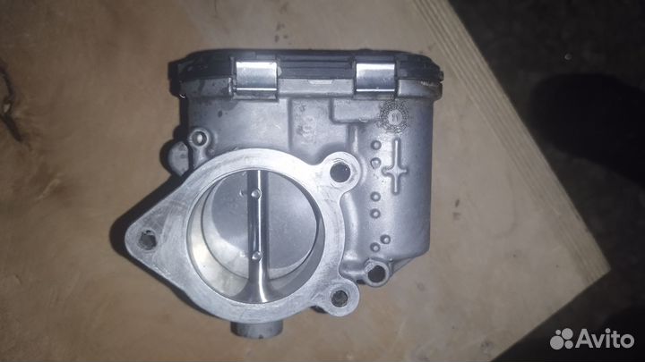 Дроссельная заслонка