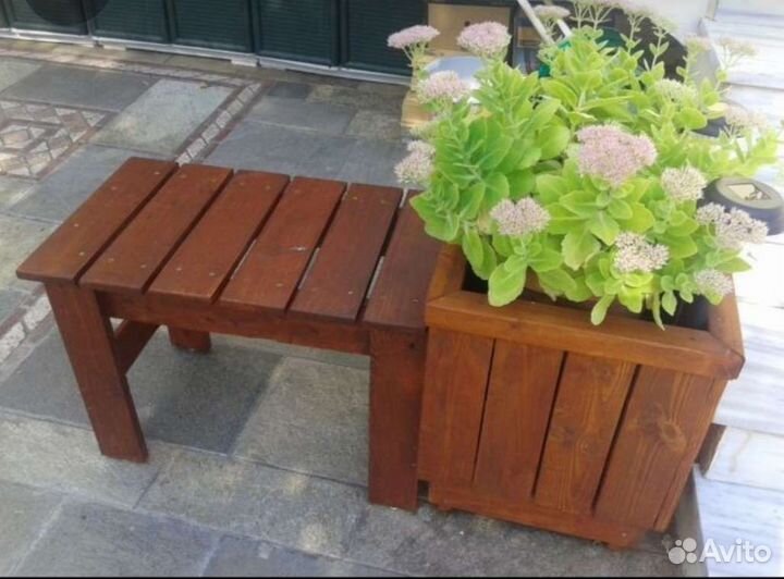 Лавочка с кашпо деревянная