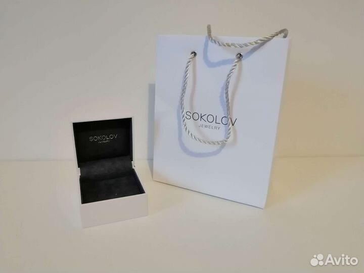 Коробки с пакетами