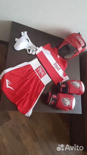 Боксерские перчатки 10 унций шлем flexfeel s