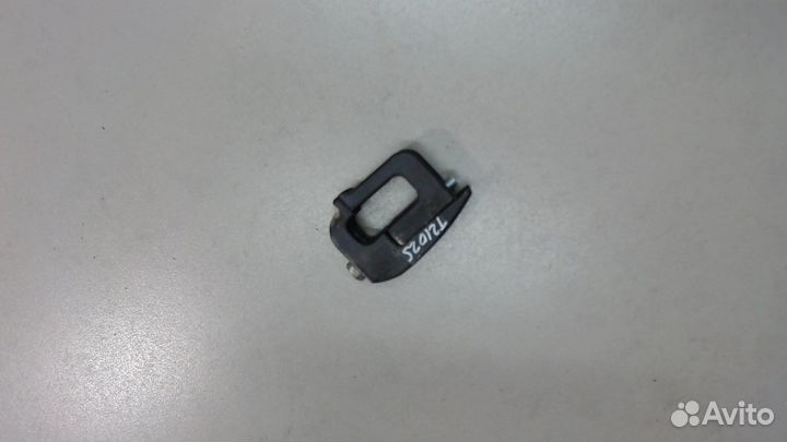 Кронштейн рейлинга Mitsubishi L200, 2004