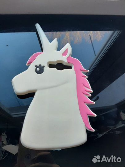 Чехлы для телефонов,б/у каждый около месяца