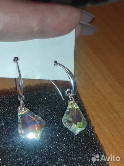Серьги с кристаллами