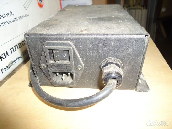 Блоки питания 12.24 вольта