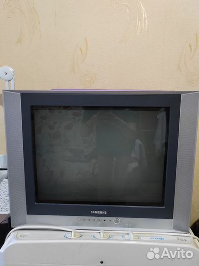 Телевизор samsung