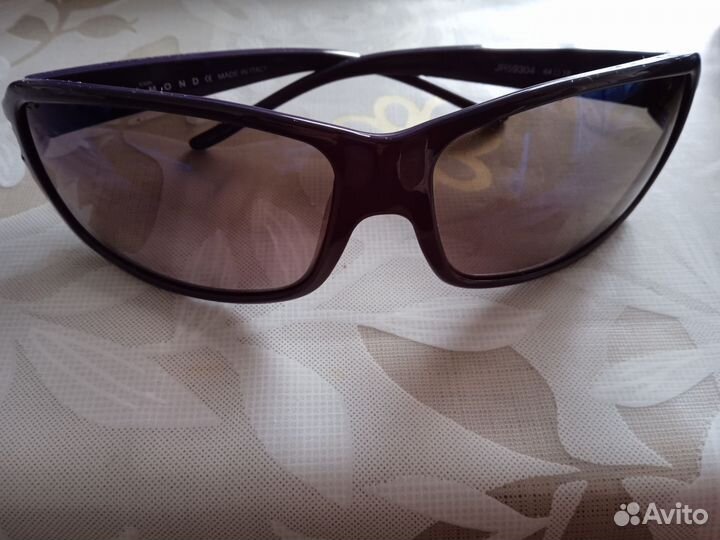 Солнцезащитные очки