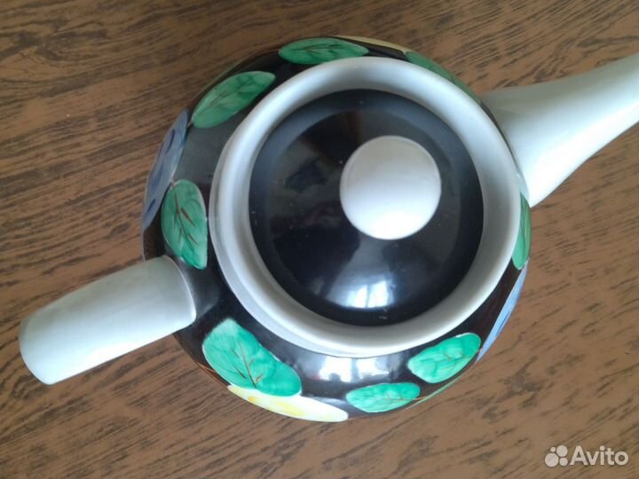 Чайник фарфоровый