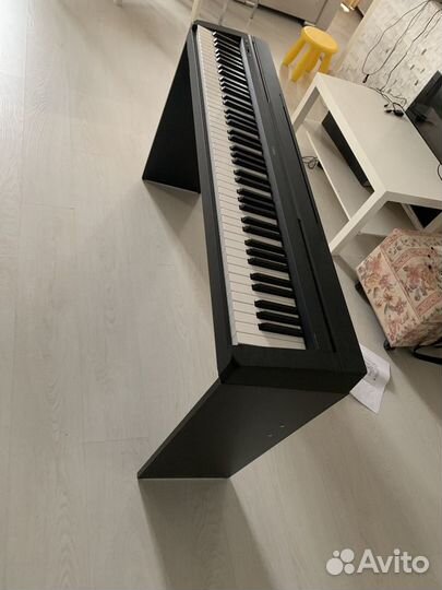 Подставка для пианино Yamaha P-45 черная