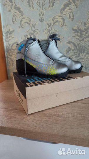 Лыжные ботинки 34 размер