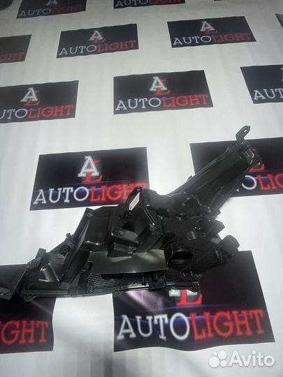 Корпуса фар Lexus LX570 2015 - 2022 рестайлинг 2