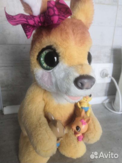Кенгуру Джози с малышами от FurReal Friend