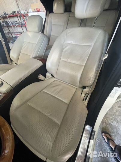 W221 салон сидения