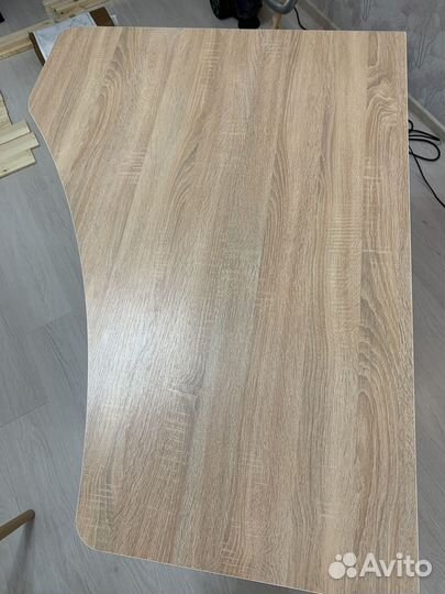 Стол письменный