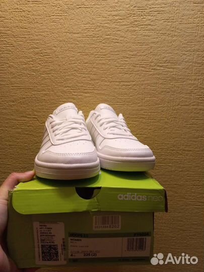Кроссовки adidas neo