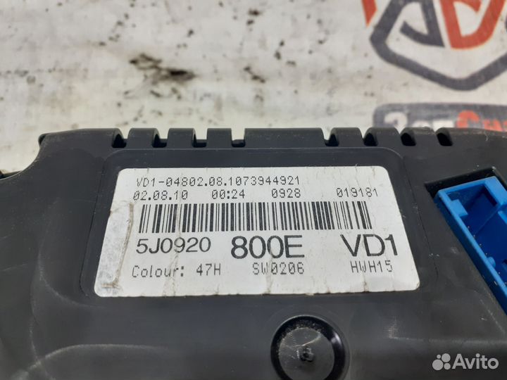 Skoda Fabia 2 1.2 МКПП панель приборов