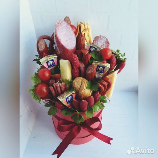 Колбасно-сырные композиции