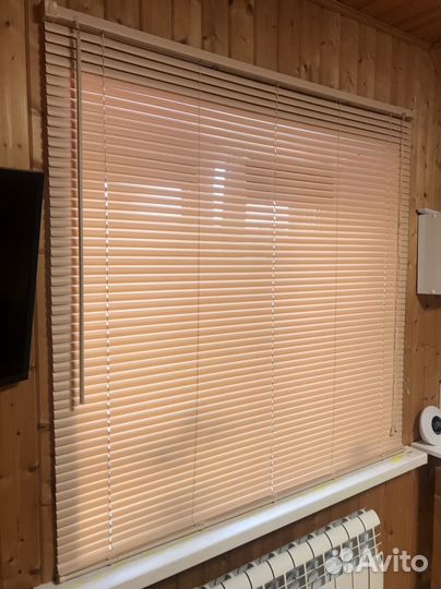 Жалюзи горизонтальные 130