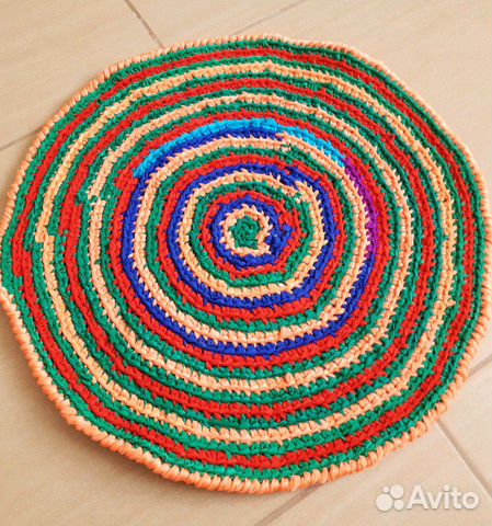 Коврик вязанный крючком