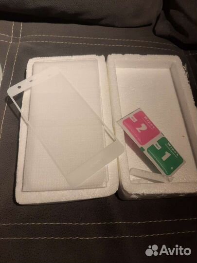 Защитное стекло Huawei nova и Redmi note 8 pro