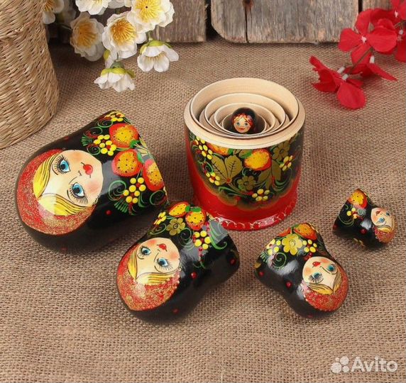 Матрёшка Хохлома чёрный платок 5 кукольная люкс