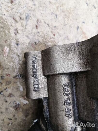 Кронштейн Маслянного фильтра Пассат Б5 1.8 т