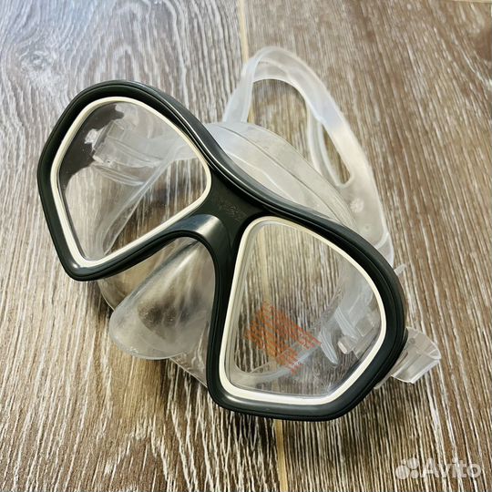 Маска для плавания