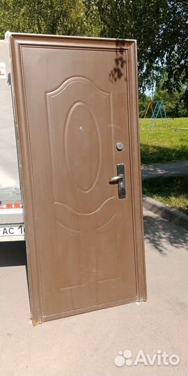 Дверь входная металлическая