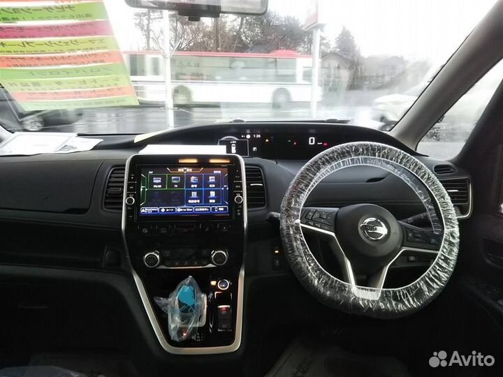 Nissan Serena 2.0 CVT, 2018, 97 000 км